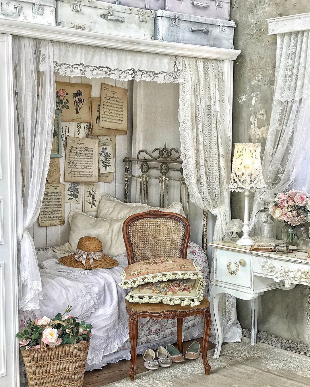 Featured image of post Renaissance Aesthetic Bedroom